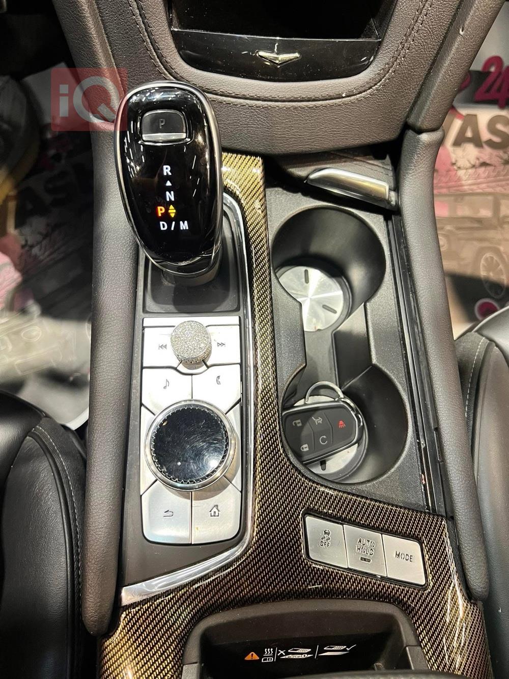 كاديلاك XT6